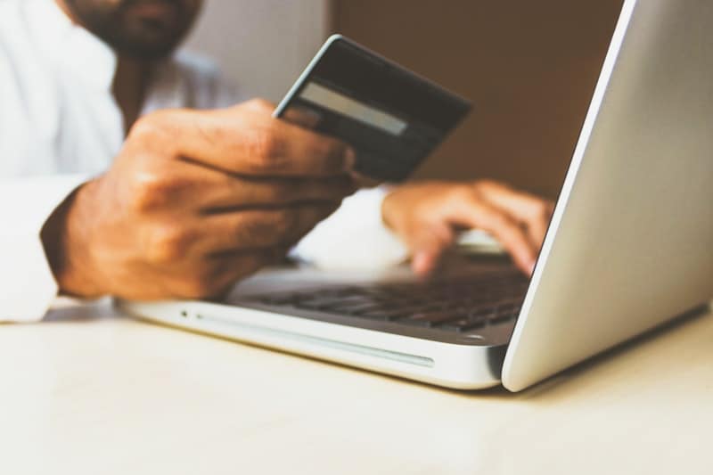 Legacy E-commerce Migration — screenshot 1